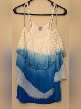 Gimmicks by BKE blue and white ombre tiered tank top
